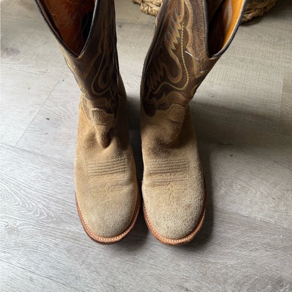 Justin Boots Tan Suede Cowboy Boots - Picture 9 of 9
